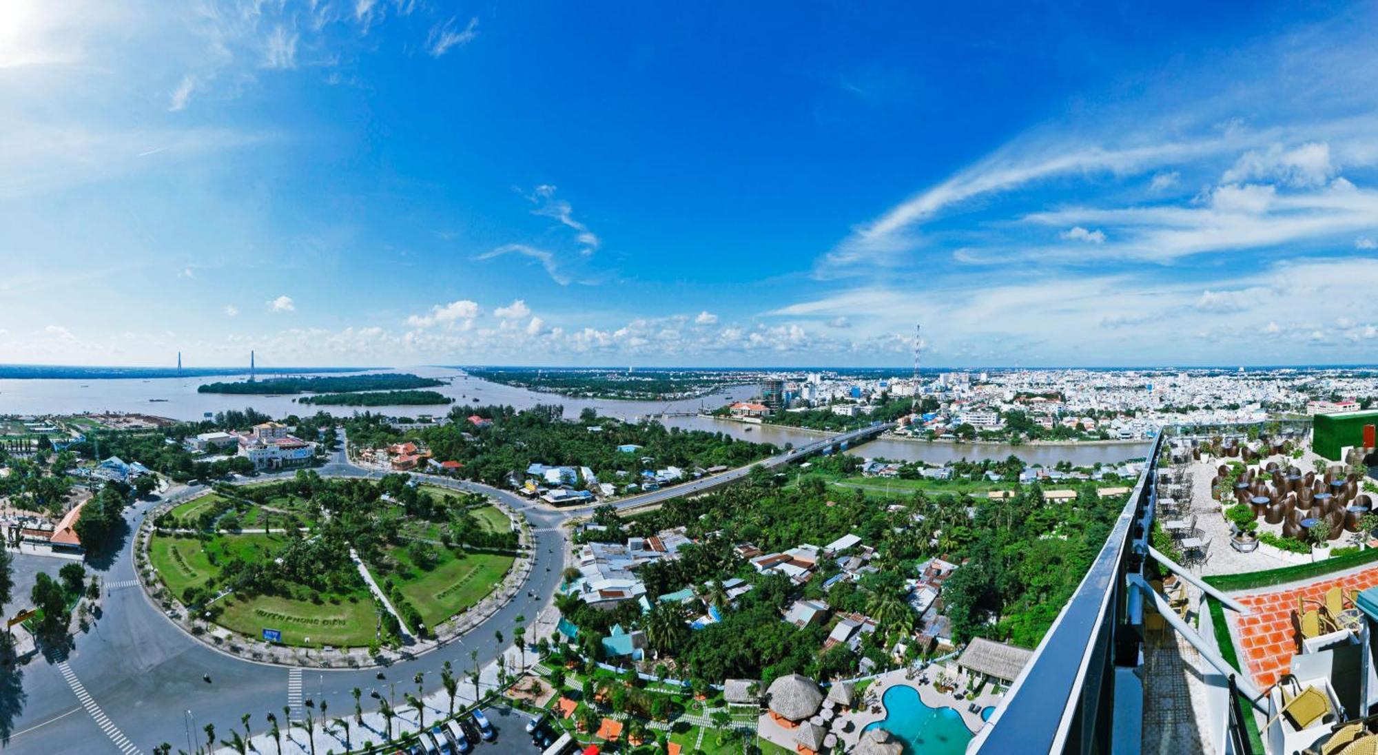 Muong Thanh Luxury Can Tho Hotel Exterior foto