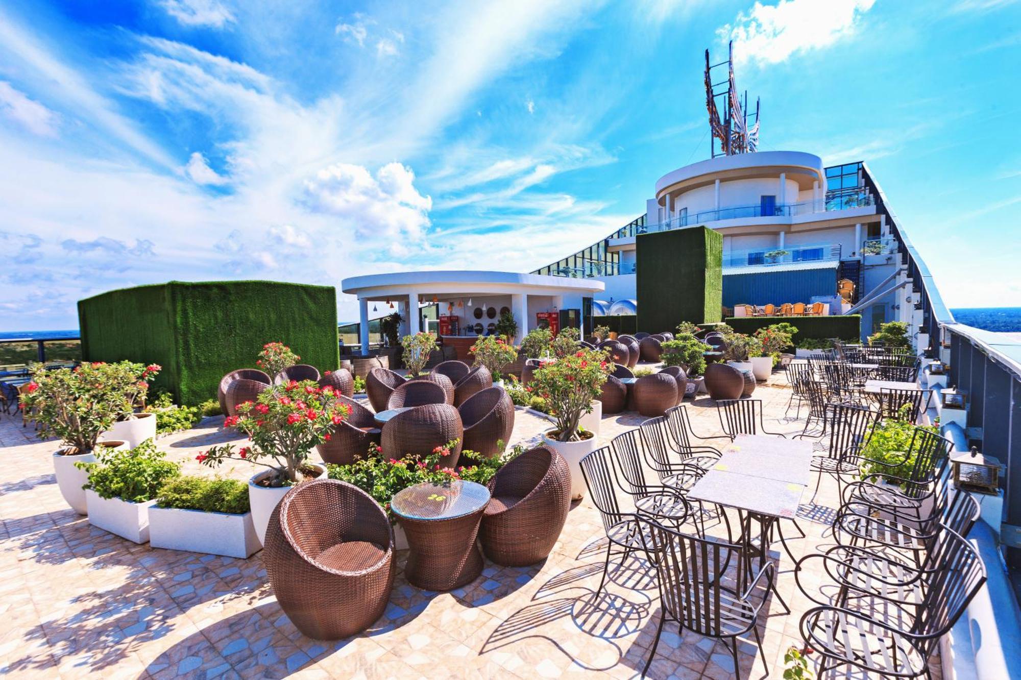 Muong Thanh Luxury Can Tho Hotel Exterior foto